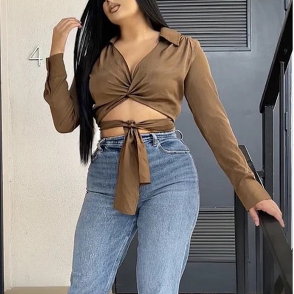 Miss Lola INIZA LONG SLEEVE COLLAR WRAP TOP - BROWN Size Small NWT - Picture 3 of 10